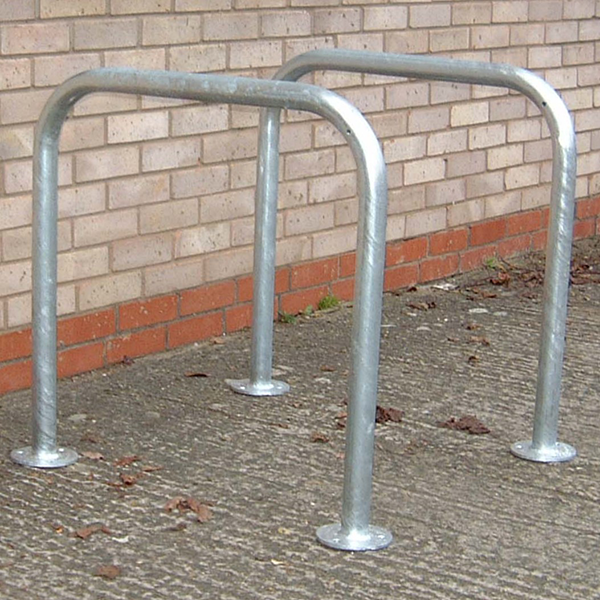 Its innovative tubular design allows bikes to be secured by the frame, wheels and forks. The 48mm diameter tube size allows for most bike locks to be fitted with ease. The galvanised finish is also corrosion-resistant, meaning it has a long lifespan and increased value for money.